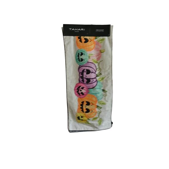 Halloween table runner 16x72 in by Tahari Home - Picture 1 of 2